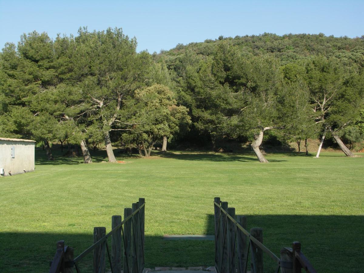 Domaine Saint Martin Hotell Valliguieres Eksteriør bilde