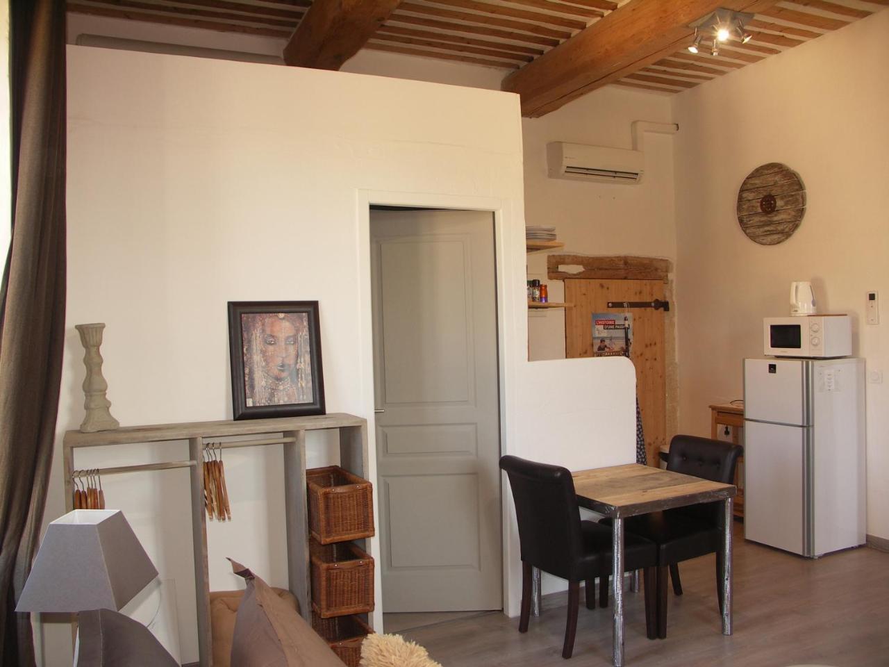 Domaine Saint Martin Hotell Valliguieres Eksteriør bilde
