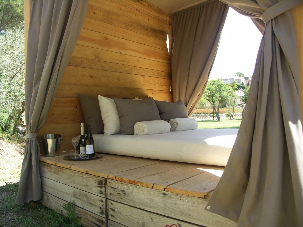 Domaine Saint Martin Hotell Valliguieres Eksteriør bilde
